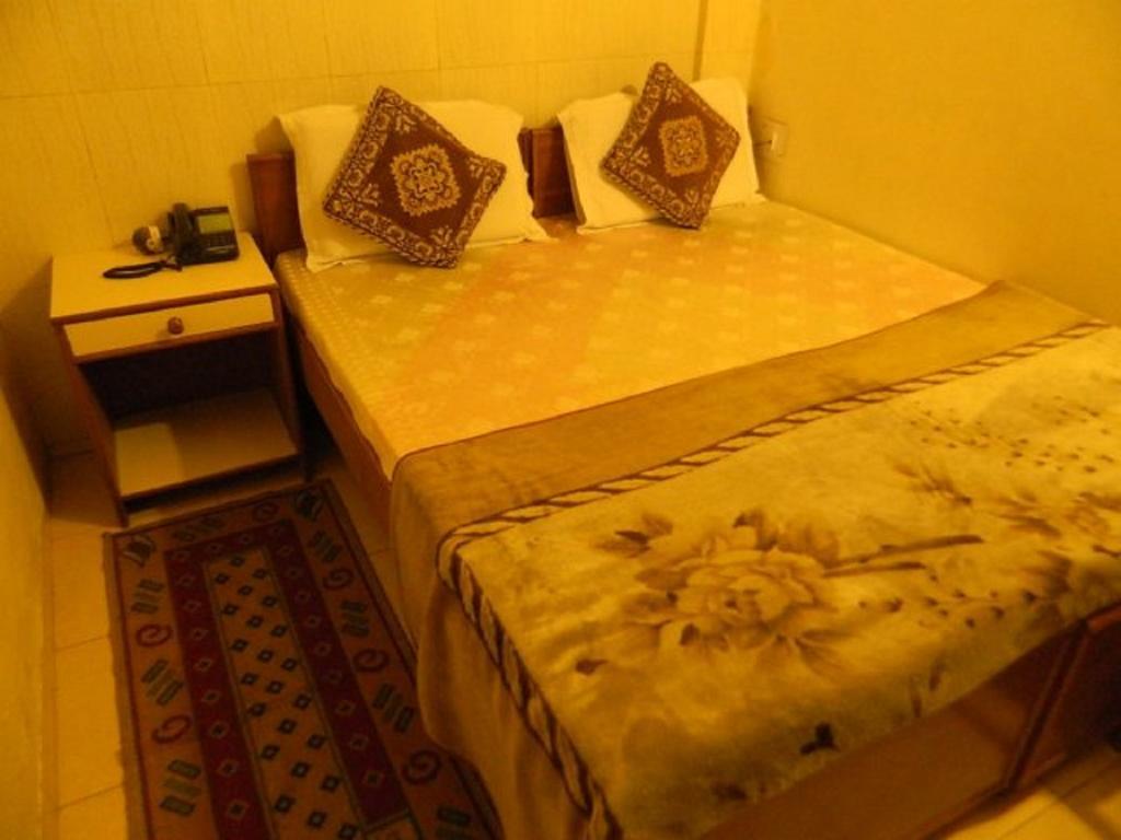 Viraaj Guest House Noida Exterior photo